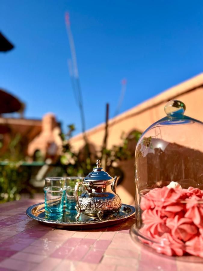 Riad Lauriers Blancs Marrakesh Bagian luar foto