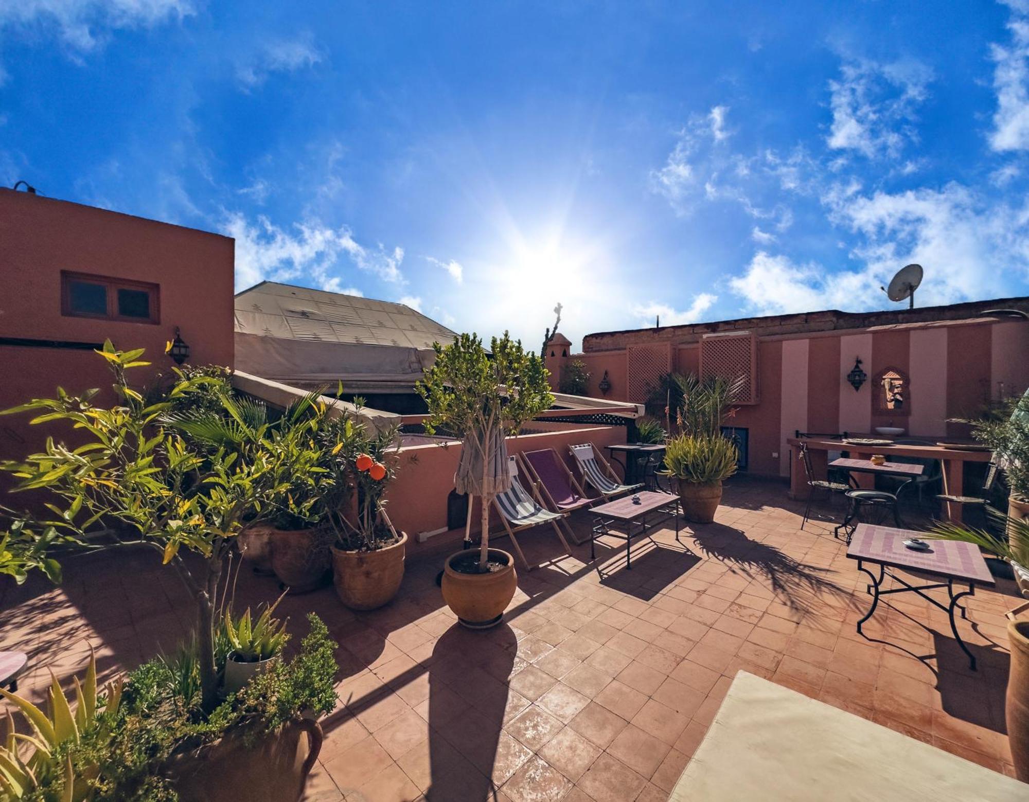 Riad Lauriers Blancs Marrakesh Bagian luar foto